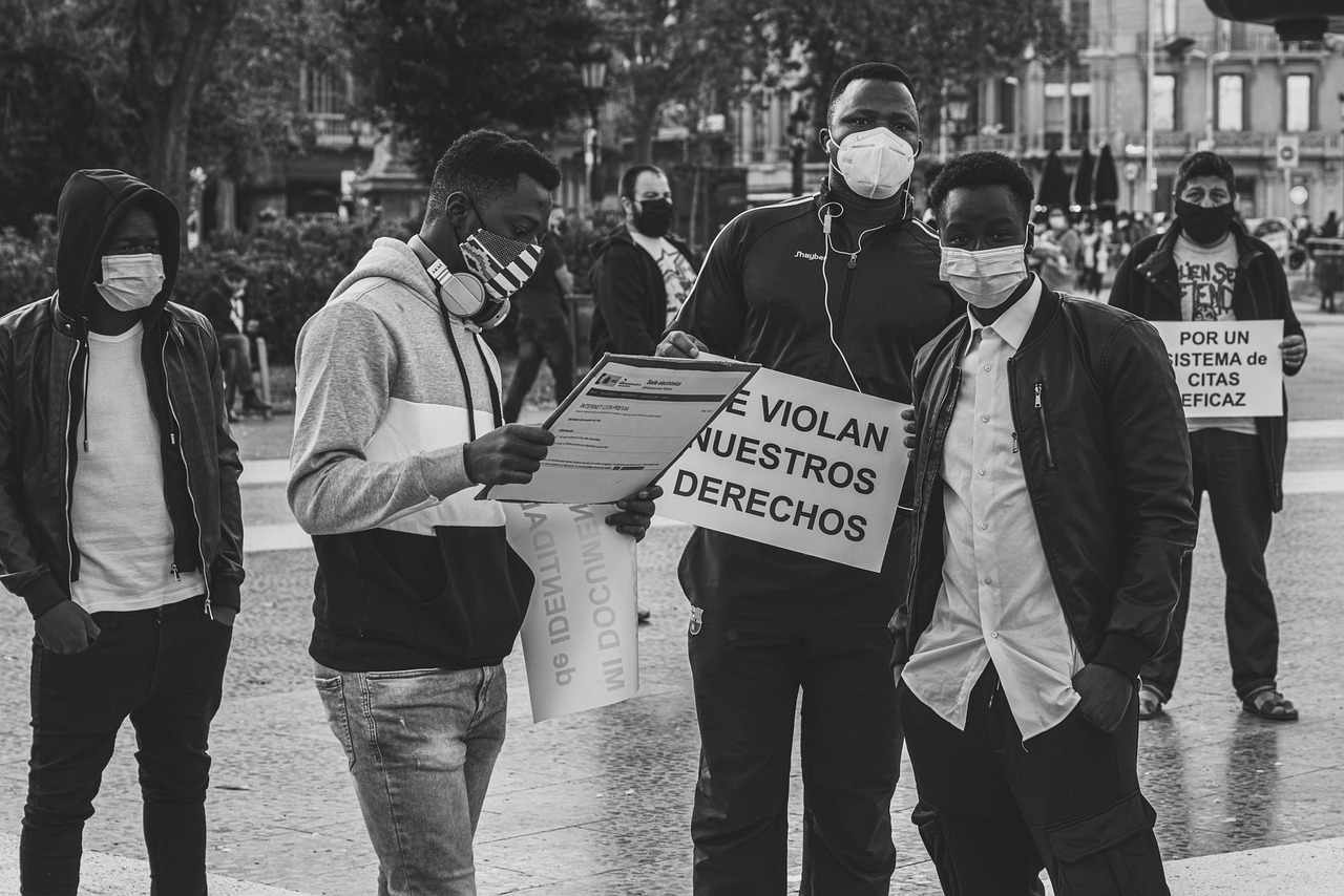 zensur ist ein bedeutendes thema in der modernen gesellschaft, das die freiheit der meinungsäußerung und den zugang zu informationen beeinflusst. entdecken sie, wie zensur in verschiedenen ländern praktiziert wird und welche auswirkungen sie auf die demokratie hat.