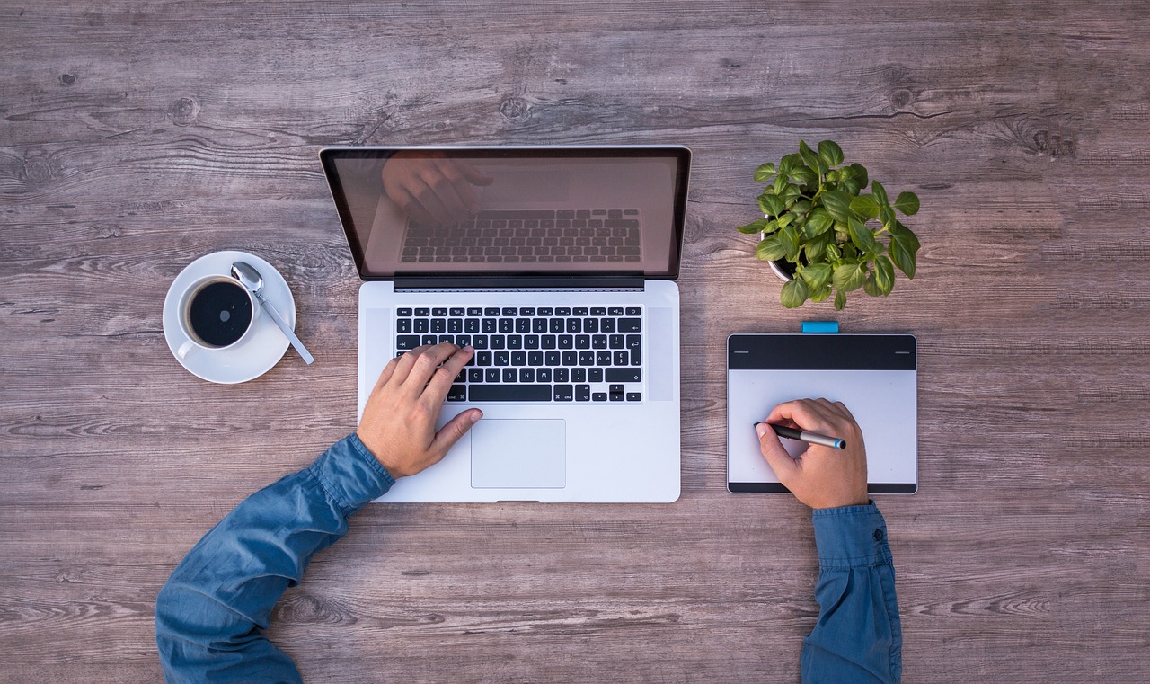entdecken sie alles rund ums home-office: tipps zur einrichtung, ergonomische arbeitsplätze, tools für produktives arbeiten und die besten strategien für einen erfolgreichen arbeitstag von zu hause.